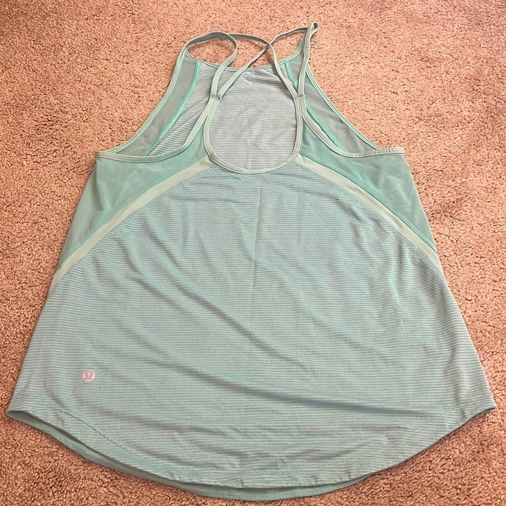Sea foam green tank size 6 Lululemon